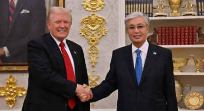 Дональд Трамп Қасым-Жомарт Тоқаевқа сый-сыяпат жолдады