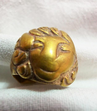 ҚазҰУ археологтары сақ дәуірінің алтын жүзігін тапты