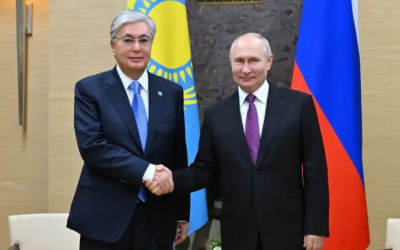 Кремльде Қ. Тоқаев пен В. Путиннің бейресми кездесуі өтті