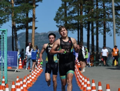 Қазақ триатлеттері Бурабайдағы халықаралық жарыста топ жарды