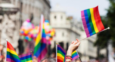 ЛГБТ насихатына тыйым: Сенат заңды мақұлдады