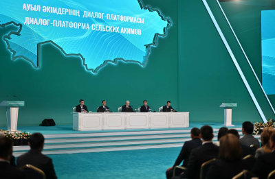 Президент: Ауыл әкімдіктерінің қызметкерлерін қолдауға ерекше көңіл бөлген жөн