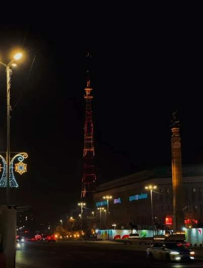 Тәуелсіздік күніне орай Алматыдағы телемұнара жаңа реңке боялды