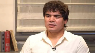 «Жарты жылда 35 келі салмақ тастадым»: Кенжебек Жанәбілов арықтаудың құпиясымен бөлісті (ВИДЕО)