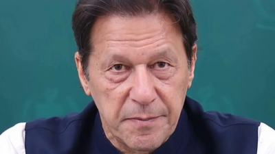 Пәкістанның экс-премьері Имран Хан мен жұбайы 17 жылға сотталды