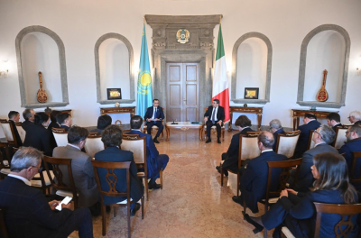 Елдегі реформаларды таныстырды