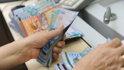 &quot;Күн сайын бір есепшотқа бірдей сома&quot;: кейбір қазақстандықтардың аударымдары тексеріледі