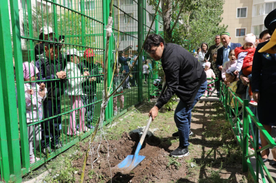 «Қазақстан – отбасындағы зорлық-зомбылықсыз ел» республикалық акциясы аясында«Отбасы ағашын отырғызу» шарасы өтті