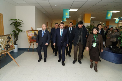 "Келешек мектептері": Түркістан облысы Мақтаарал ауданында 1500 орындық заманауи мектеп ел игілігіне берілді