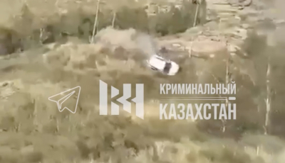 Баянауылда демалуға келгендер көлікпен жолда аударылып қалды (ВИДЕО)