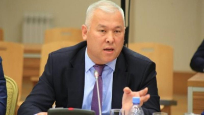 Депутат: Банктер заңсыз үйлерге несие беріп, жемқорлыққа жол ашты