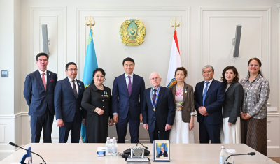 Алматыда медицина саласының майталмандары марапатталды