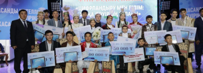 Елімізде республикалық «Қола домбыра» оқушылар айтысы өтті