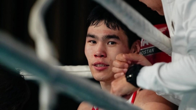 &quot;Араға 3-4 жыл салып...&quot;: Үздік боксшы атанған Сабыржан Аққалықовқа уәде етілген сыйлық табысталды