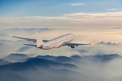 АҚШ-та қарлы боран салдарынан 8 мыңнан астам әуе рейсі кешіктірілді