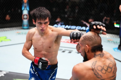 Қазақстан UFC-де бір жауынгерінен айырылды