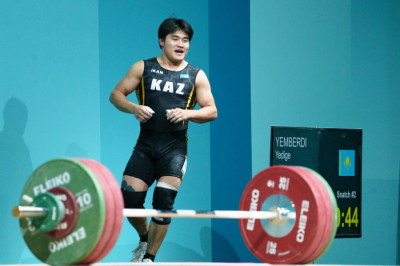 Едіге Емберді жарақатына қарамастан екі жүлде жеңіп алды