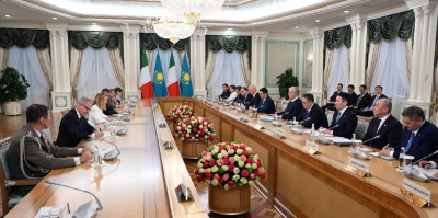 Қасым-Жомарт Тоқаев Джорджа Мелонимен кеңейтілген құрамда келіссөз жүргізді
