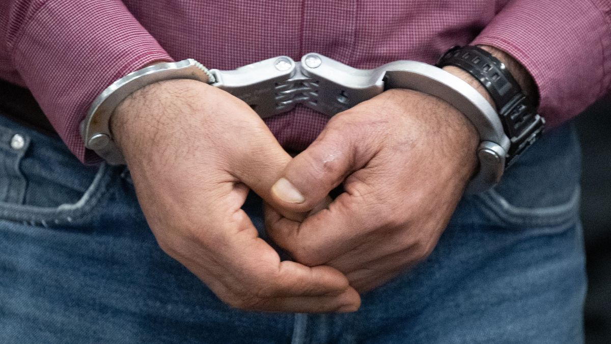 Астанада ер адам қызғаныштан бұрынғы әйелін жұмыс орнында өртеп жіберемін деп қорқытқан