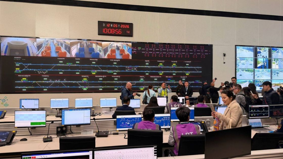 Астанада LRT пойызы таныстырылды: ол пилотсыз режимде жүреді (фото, видео)