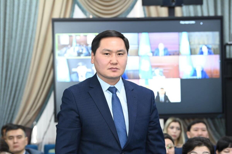 «Бюджетті түгелдей игеріп тастаған»: Бақтияр Артаев спорт басшыларына қатаң ескерту жасады