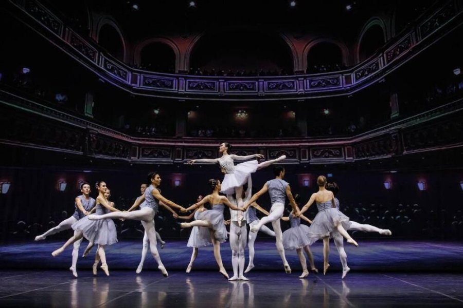 Almaty Theatre сахнасында "Балет нені жасырды" қойылымының премьерасы өтті